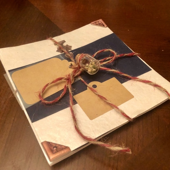 Handmade Victorian style stationary  6 piece with baby’s breath vial - Picture 2 of 4